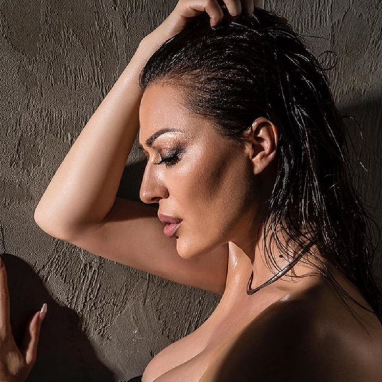 Ceca - Noćas kuća časti