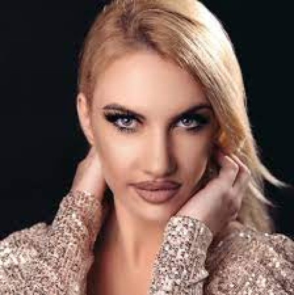 Dijana Hazirovic - Spavaćeš u kolima