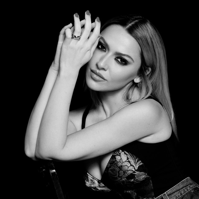 Hadise - Evlenmeliyiz