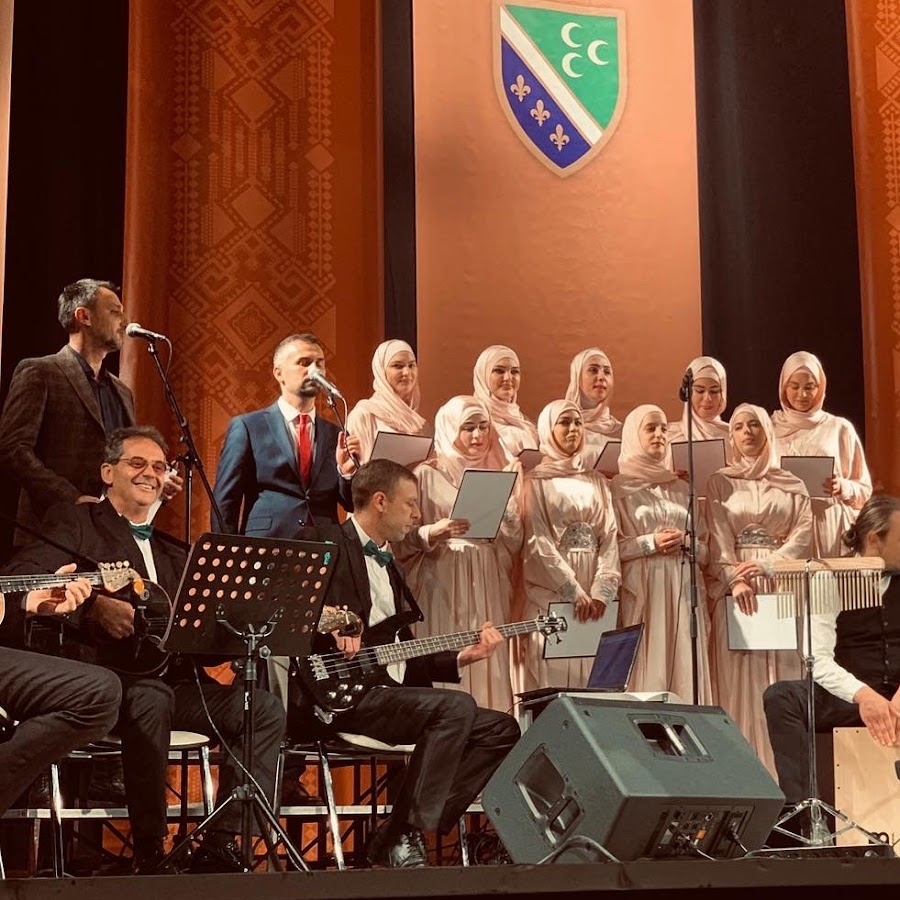 Hor Isa Beg - Ispruženih ruku tražim 