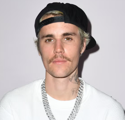 Justin Bieber - Holy