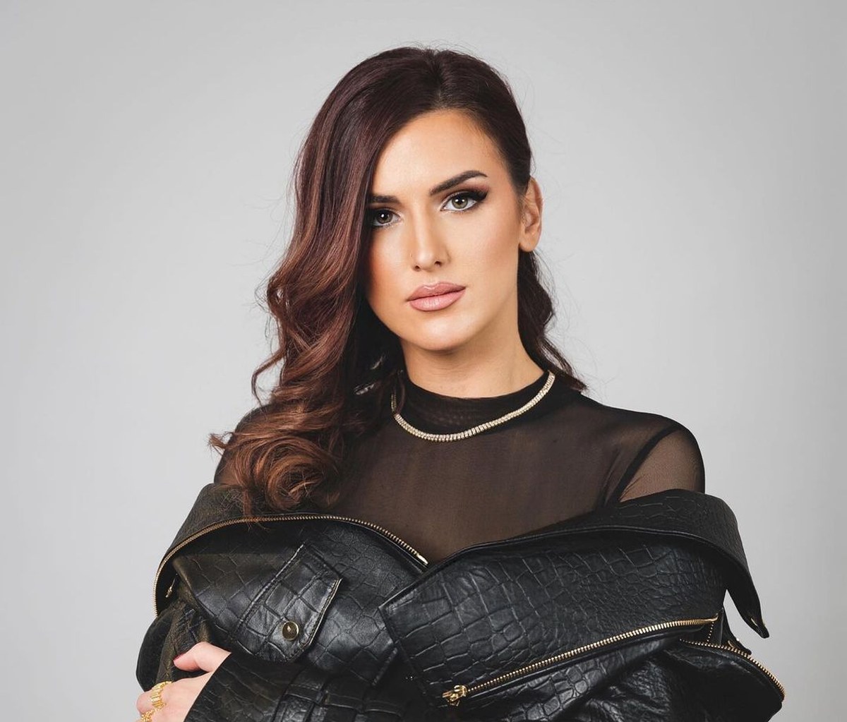 Milica Djurovic - Ostani uz mene