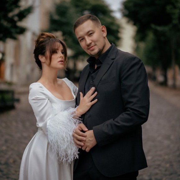 Visnja Petrovic & Uros Zivkovic - U inat dušmanima